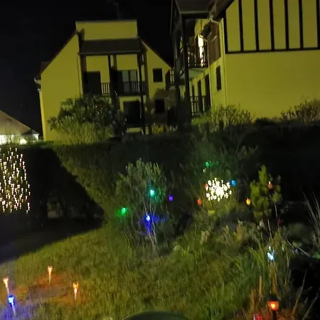 Appartement Riva Bella, Ouistreham, Charmant Rez-de Jardin En Bord De Mer *