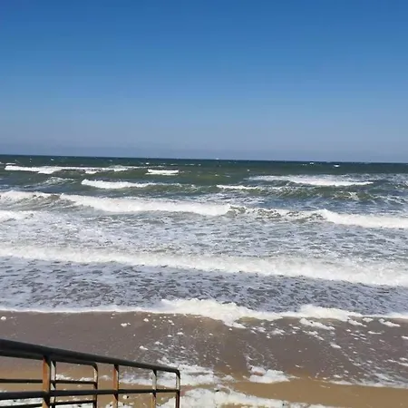 Riva Bella, Ouistreham, Charmant Rez-de Jardin En Bord De Mer Appartement *